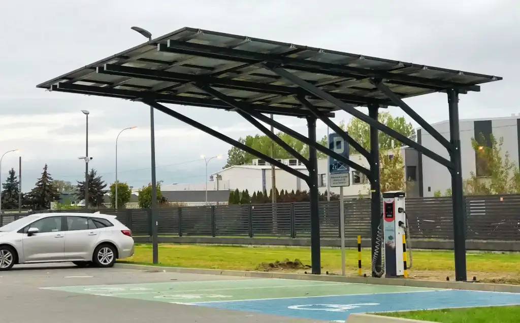 Carport fotowoltaiczny producent SunCurrent